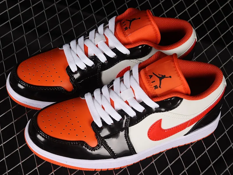 All categories Air Jordan Jordan series basketball shoes Air Jordan 1 Low Z version Air Jordan 1 Low AJ1 Joe 1 patent leather color matching cultural and leisure sports sneakers DV1335-800